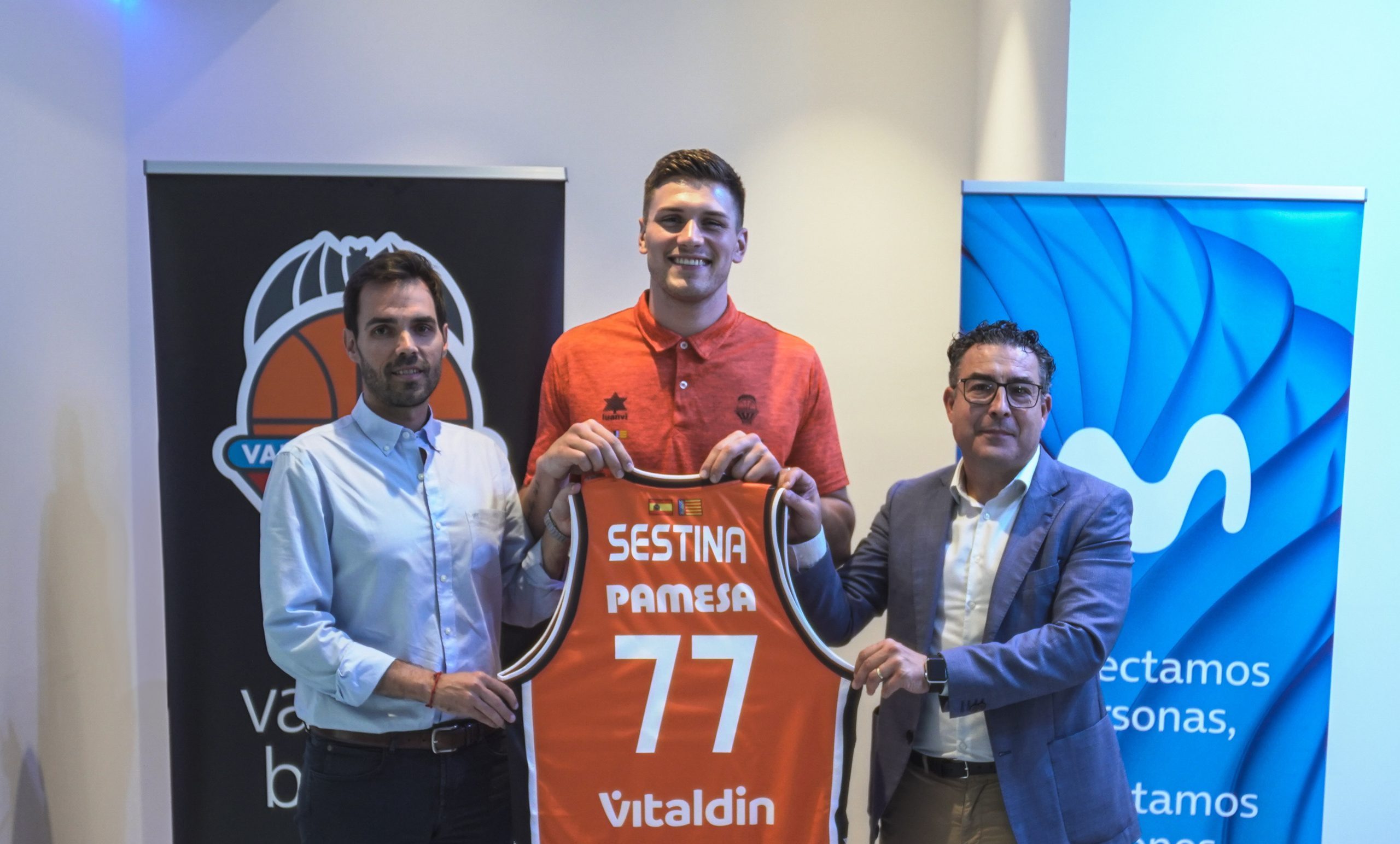 Movistar renueva como socio tecnológico del Valencia Basket